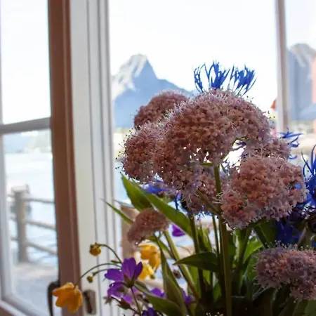 Authentic Fisherman'S Cabin In The Heart Of Reine, Lofoten * 雷讷