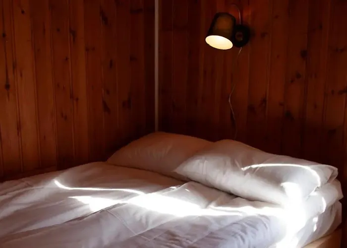 Authentic Located Close To Reinebringen Lofoten Semesterbostad